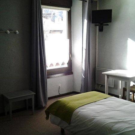 Hotel La Gare LʼArgentière-la-Bessée Bagian luar foto