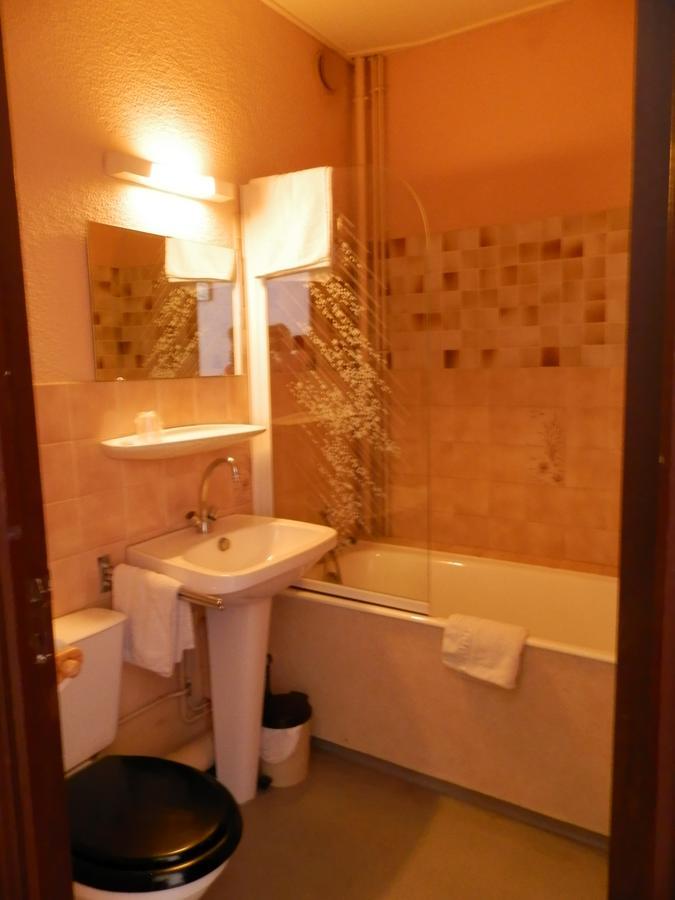 Hotel La Gare LʼArgentière-la-Bessée Bagian luar foto