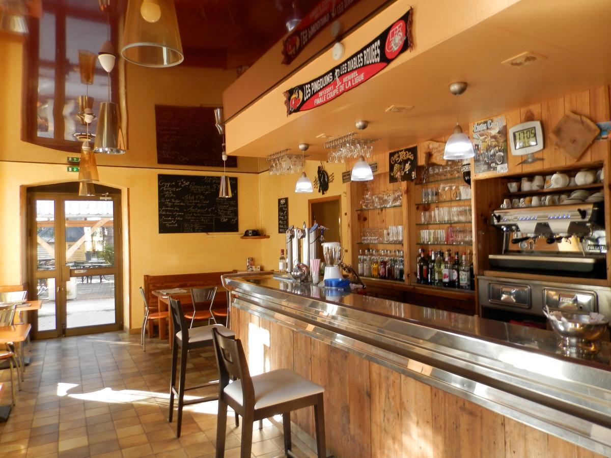 Hotel La Gare LʼArgentière-la-Bessée Bagian luar foto