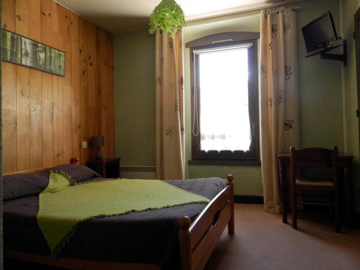 Hotel La Gare LʼArgentière-la-Bessée Bagian luar foto
