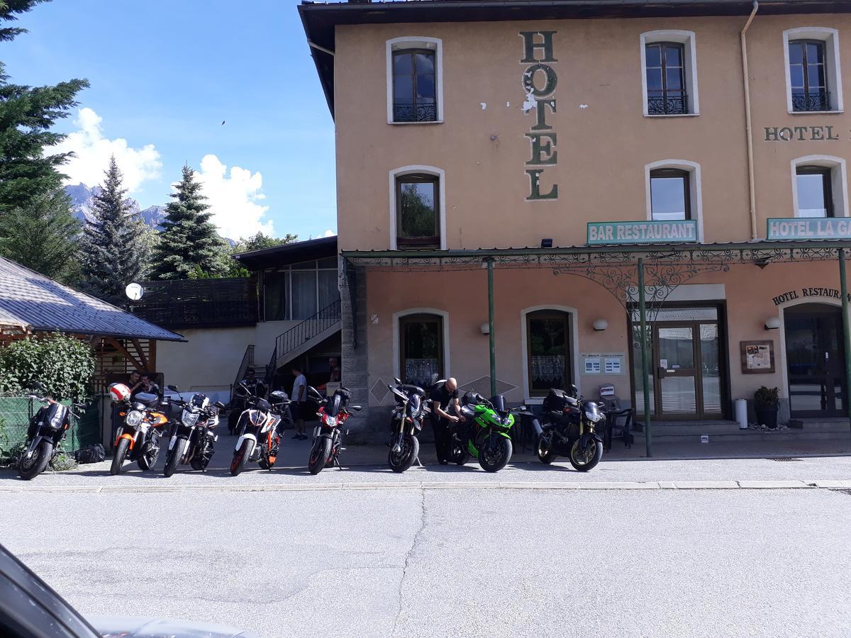 Hotel La Gare LʼArgentière-la-Bessée Bagian luar foto