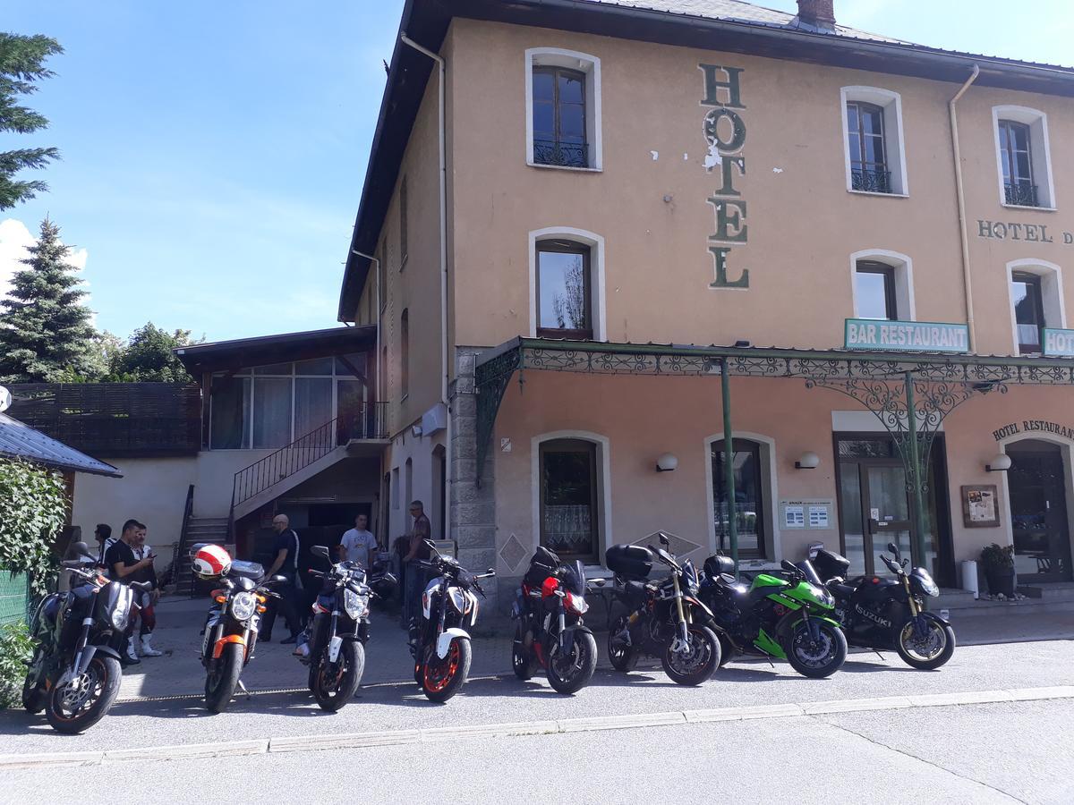 Hotel La Gare LʼArgentière-la-Bessée Bagian luar foto